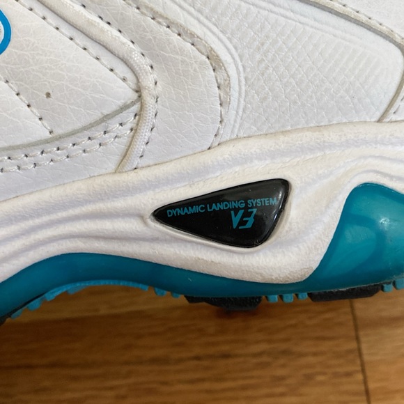 Vintage Chunky FILA Sneakers - Picture 5 of 8